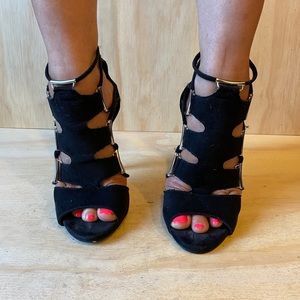 Cathy Jean Black Heels